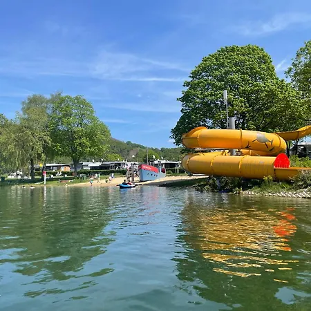 Diemelblick Acht - Fuer 6 Personen Mit Sauna, Garten Und Dachterrasse - Waeschepakete Inklusive!