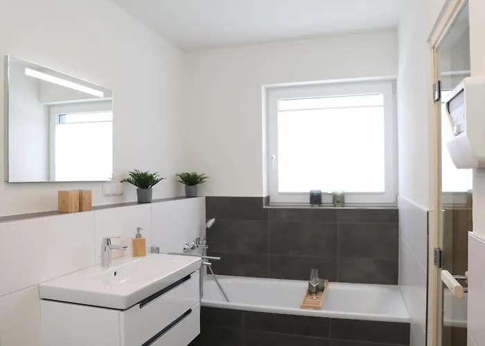 Diemelblick Acht - Fuer 6 Personen Mit Sauna, Garten Und Dachterrasse - Waeschepakete Inklusive!